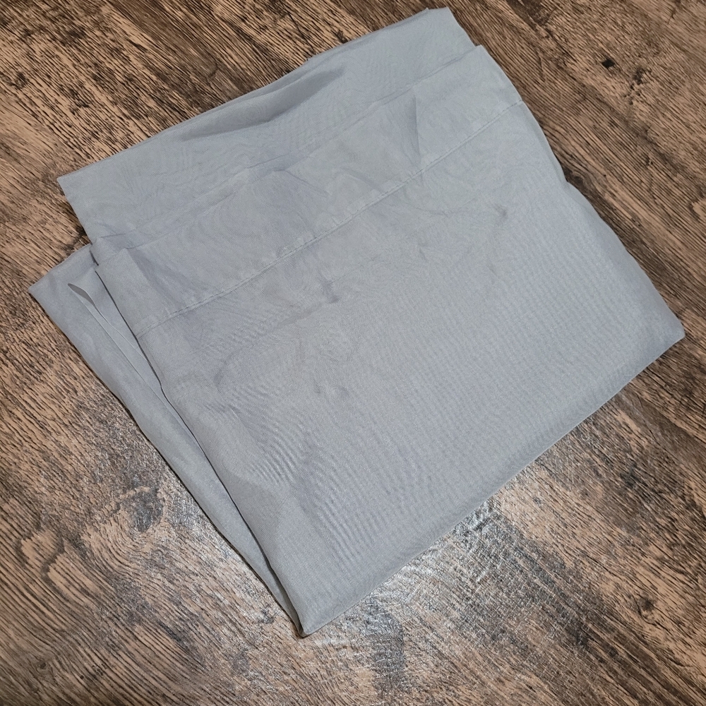 Gray Sheer (1 Panel- 54Wx84L) Window Curtain